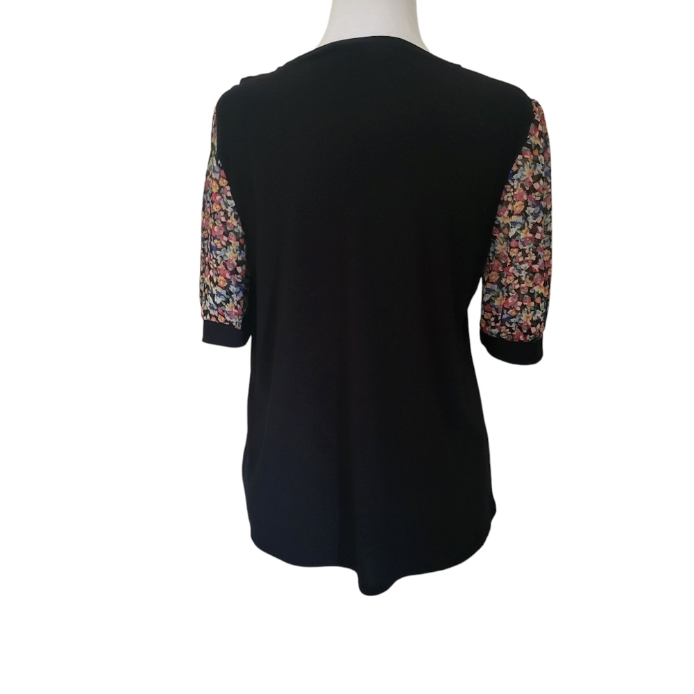CeCe Floral Sleeve Top Black sz M - Picture 2 of 4
